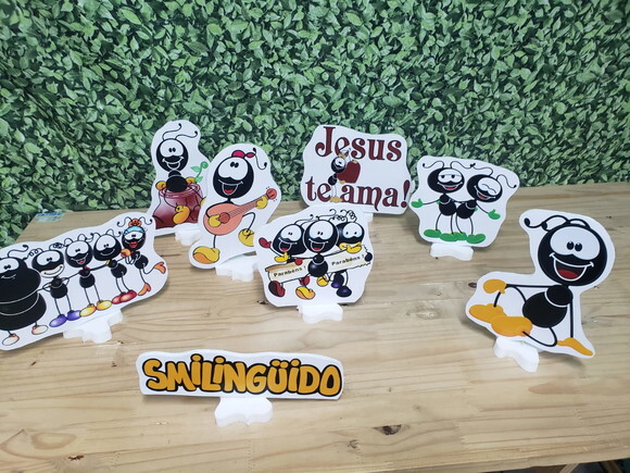 Smilinguido Kit Displays de Mesa 8 Peças Pronta Entrega