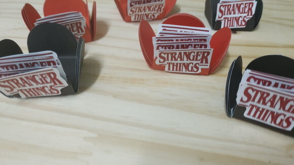 Strangers Things Forminhas Decoradas 36 Unid Pronta Entrega