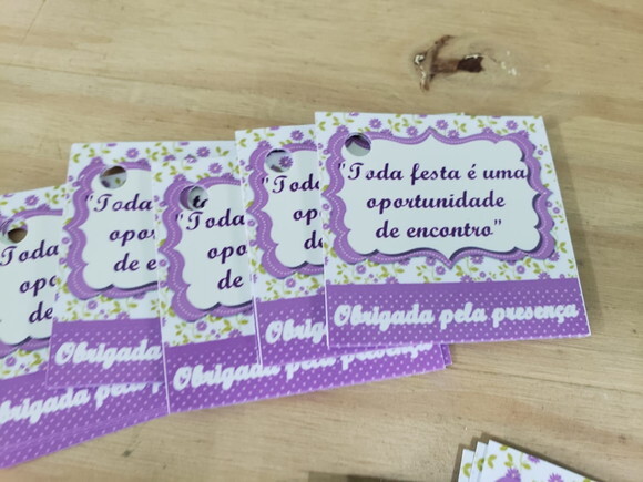 Tag Personalizada Tamanho 4x3 cm Todos os Temas