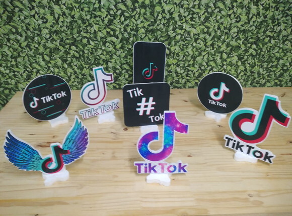 Tik Tok Kit de Mesa Displays 8 Peças Pronta Entrega