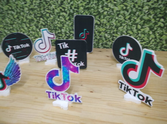 Tik Tok Kit de Mesa Displays 8 Peças Pronta Entrega