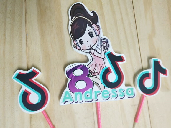 Tik Tok Topo de Bolo Personalizado Pronta Entrega