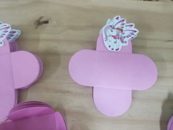 Unicórnio Forminhas Decoradas 36 Unidades Pronta Entrega