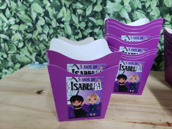 Wandinha Cachepo Centro de Mesa Personalizado