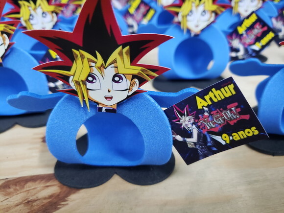 Yugi-oh Lembrancinha Porta Bombom com Tag Personalizada