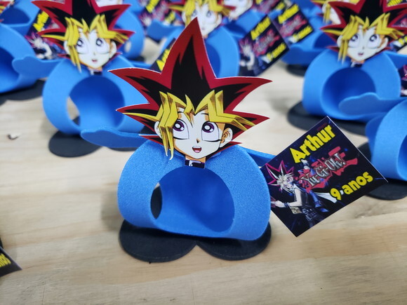 Yugi-oh Lembrancinha Porta Bombom com Tag Personalizada