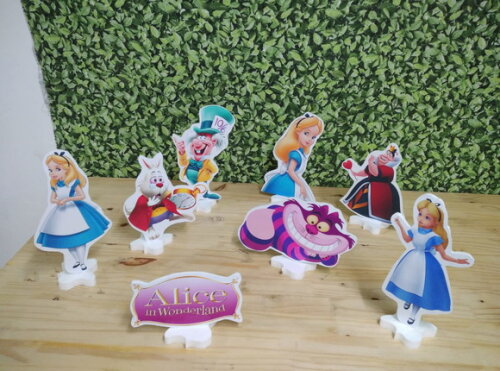 Alice no País das Maravilhas Kit Displays de Mesa 8 Peças