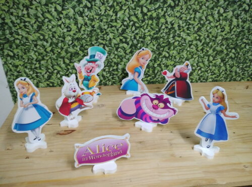 Alice no País das Maravilhas Kit Displays de Mesa 8 Peças
