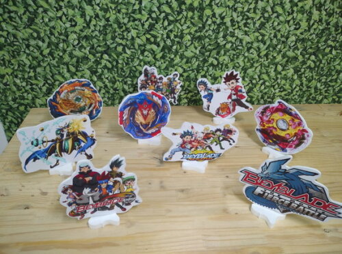 Beyblade Kit Displays 9 Peças de Mesa Pronta Entrega