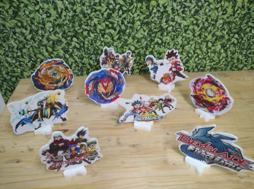 Beyblade Kit Displays 9 Peças de Mesa Pronta Entrega