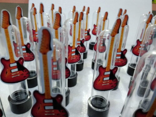 Guitarra Tubets Grande (13 Cm) com Apliques Decorativos