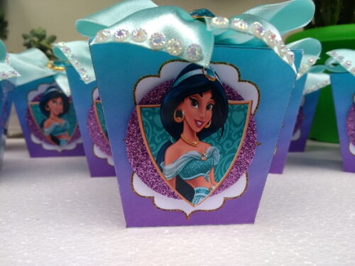 Jasmine Lembrancinha Caixa Luxo Personalizada