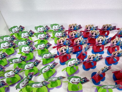 Lembrancinha Arlequina e Coringa Babys Personalizadas