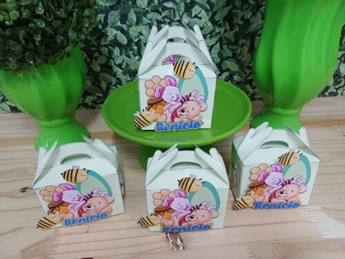 Lembrancinha Caixa Maleta Luxo Pooh Personalizada