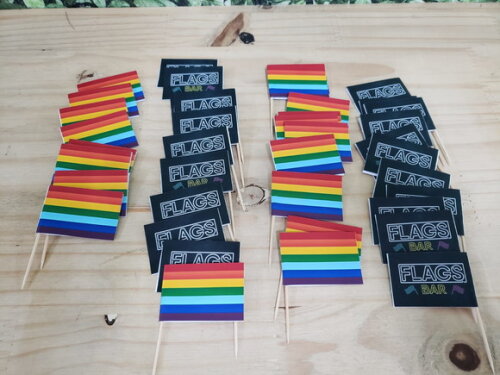 Lgbt Bandeirinhas 50 Unidades Frente e Verso (com Sua Marca)