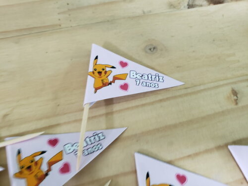 Pikachu Bandeirinha Personalizada Pronta Entrega 50 Unid
