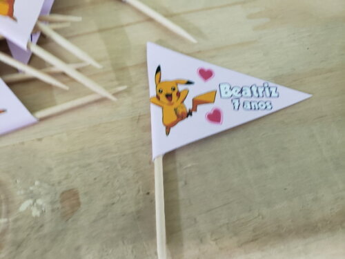 Pikachu Bandeirinha Personalizada Pronta Entrega 50 Unid