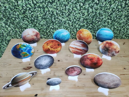 Sistema Solar Planetas Kit Displays Mesa 14 Peças Pronta Ent