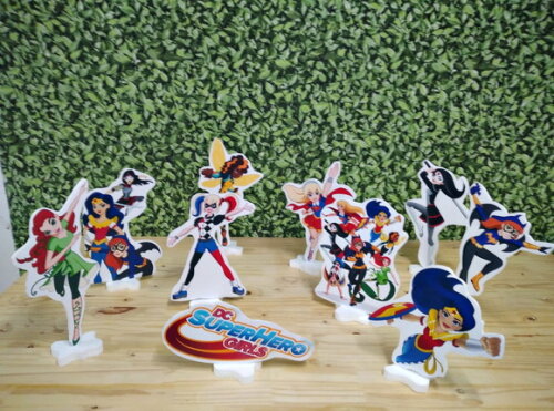 Super Hero Girls Kit Mesa Displays 10 Peças Pronta Entrega