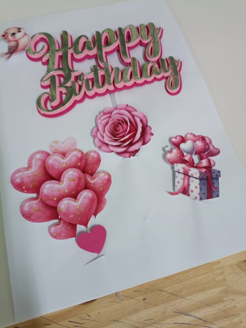 Topo de bolo Happy Birthday com adereços pronta entrega