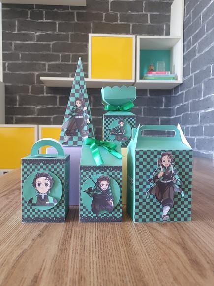 Kit Festa 20 Caixas Demon Slayer (tanjiro)