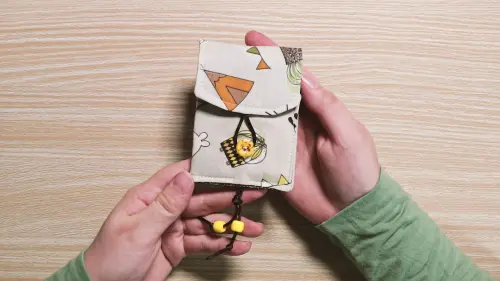 Tutorial: Esconde chaves e porta cartão