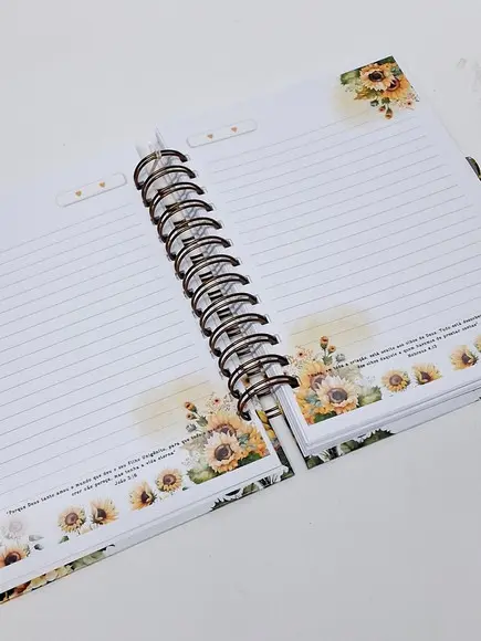 Caderno Devocional Girassol