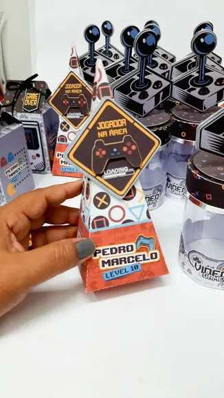 Caixa Pirâmide Gamer