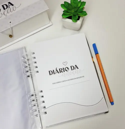 Diário da Adoção com Caixa Personalizada