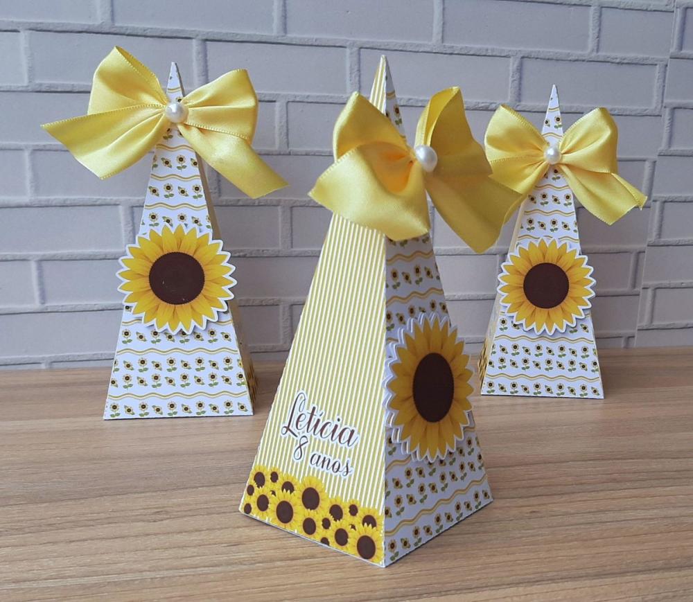 Caixa pirâmide Girassol com  laço