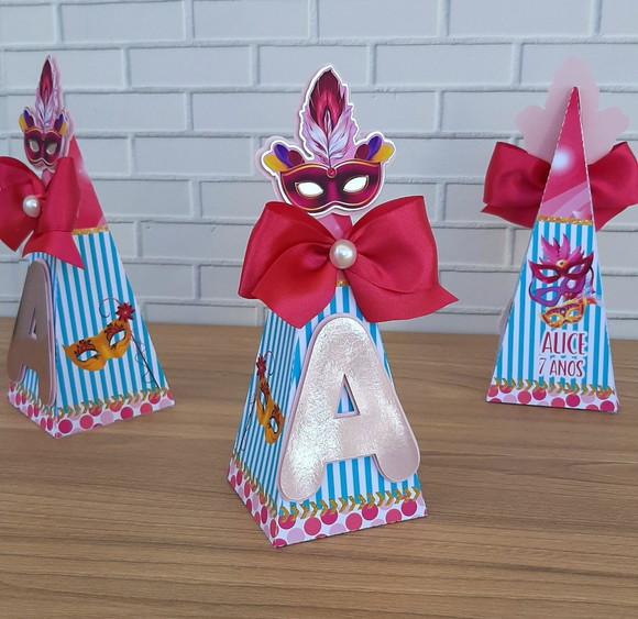 Caixa Pirâmide Carnaval