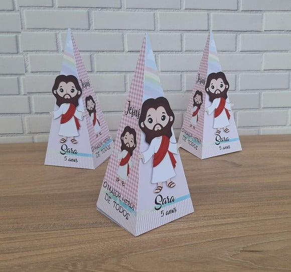 Pirâmide Jesus o Maior Herói para Menina
