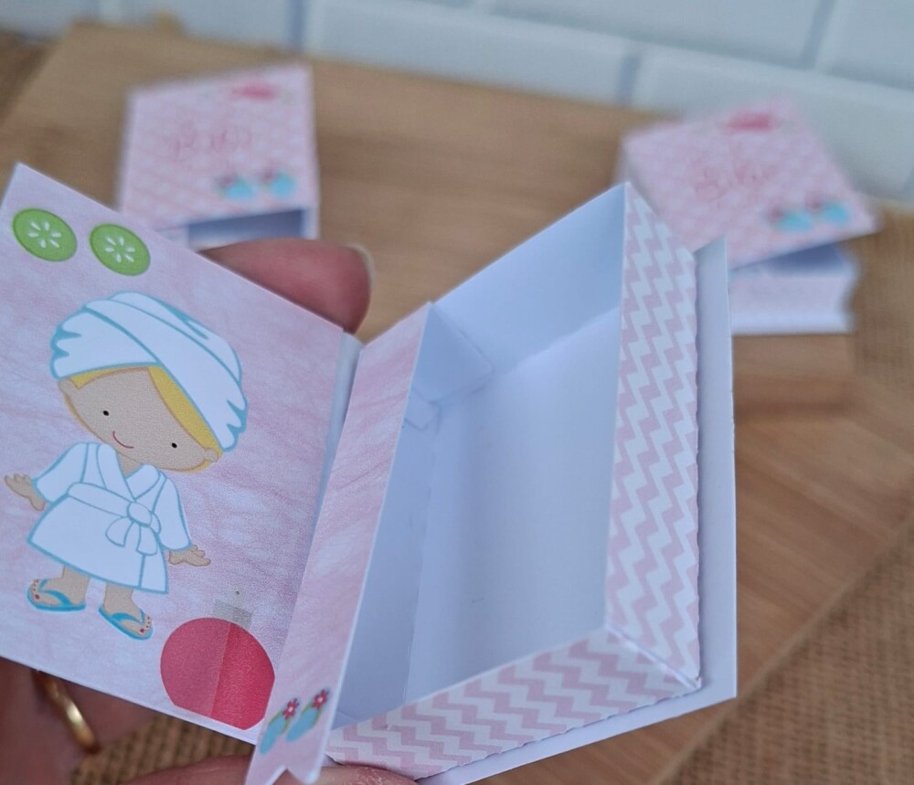 Caixinha mini livro para 2 bis Festa Spa