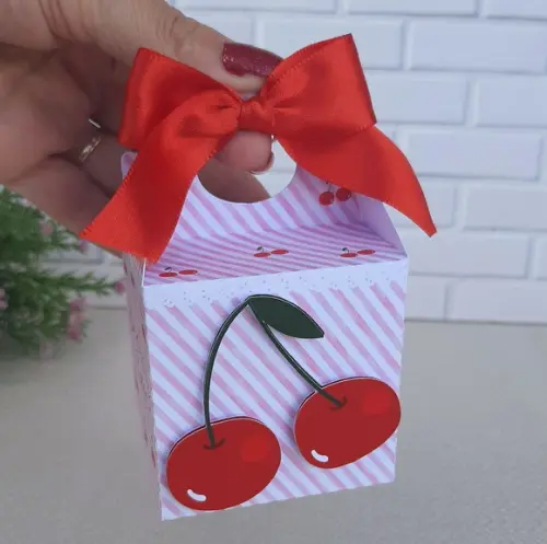 Caixa Box Cerejinha com Laço