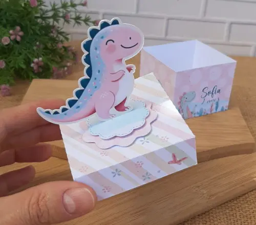 Caixinha Dinossauro Rosa