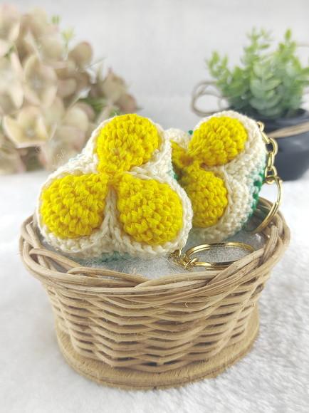 Chaveiro Pequi Amigurumi em Crochê