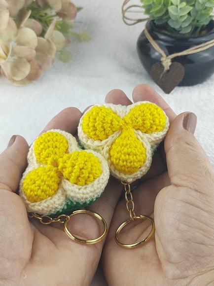 Chaveiro Pequi Amigurumi em Crochê
