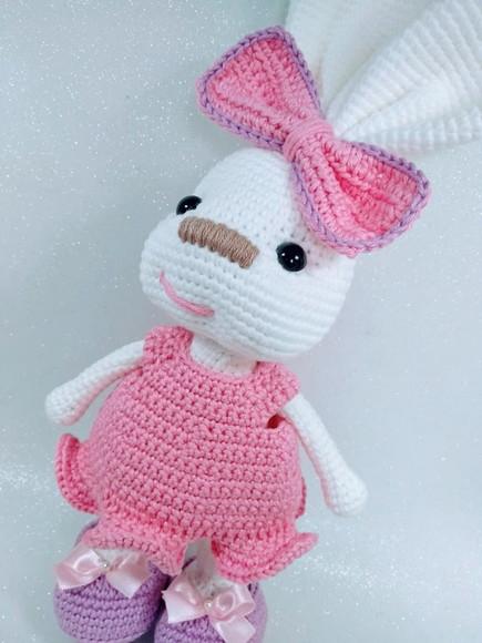 Coelha Amigurumi em Crochê