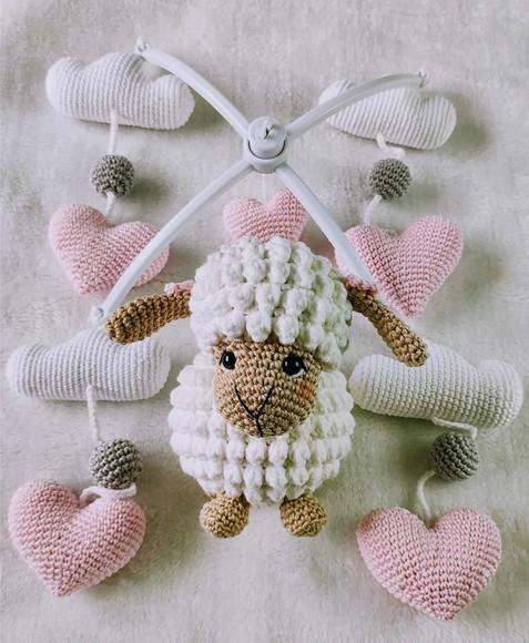 Mobile Musical de Berço Amigurumi Artesanal Ovelha Branco