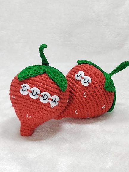 Morango em Crochê com Nome