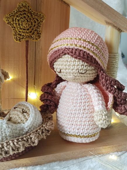 Presépio em Crochê com Casinha em Madeira