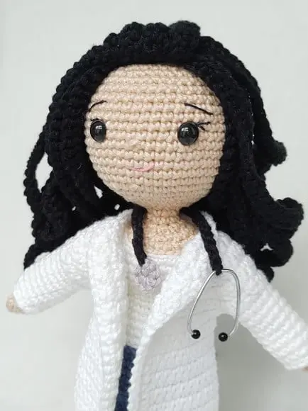 Boneca Médica em Amigurumi Personalizada