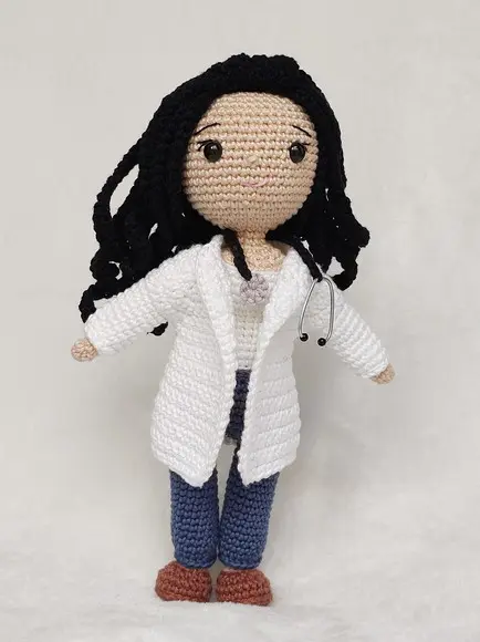 Boneca Médica em Amigurumi Personalizada