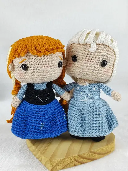 Bonecas Princesa Elza e Anna Frozen Amigurumi em Crochê