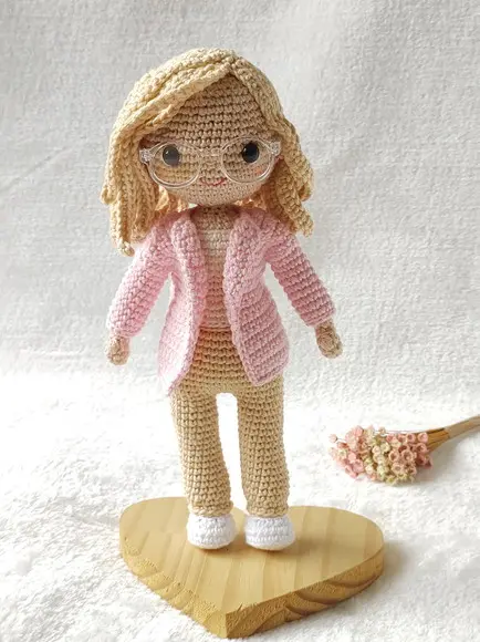 Boneca Psicóloga em Amigurumi Personalizada
