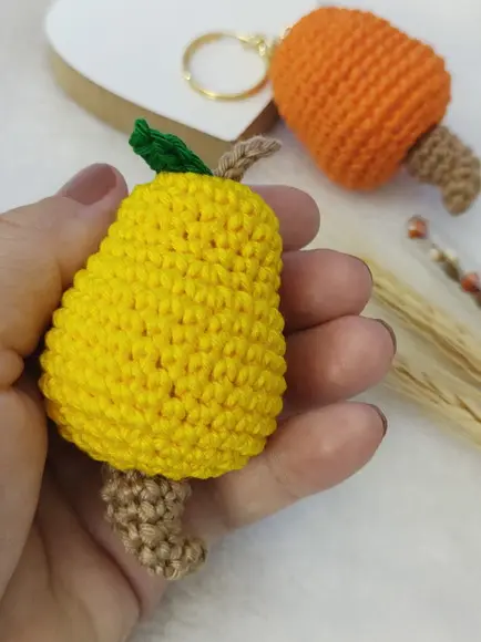 Caju em Crochê