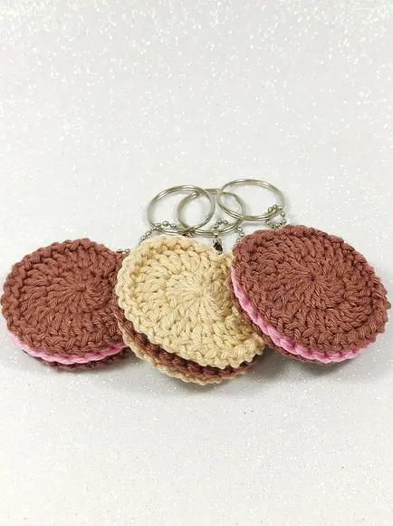 Chaveiro Biscoito em Crochê