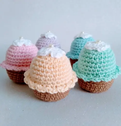 Lembrancinha Maternidade Cupcake em Crochê
