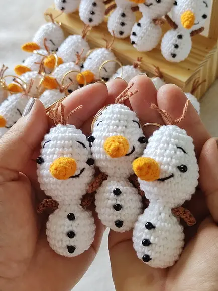 Lembrancinha Olaf em Crochê