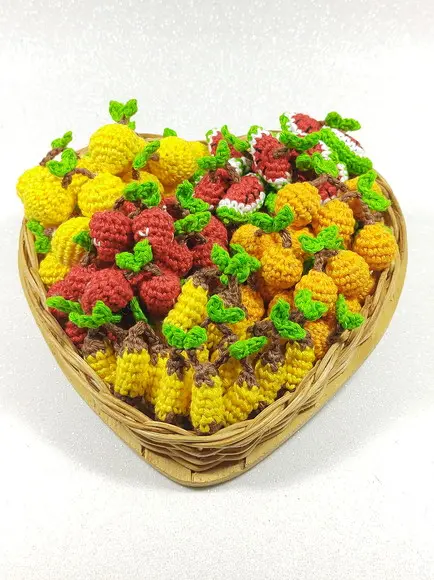 Mini Fruta em Crochê para Aplicação
